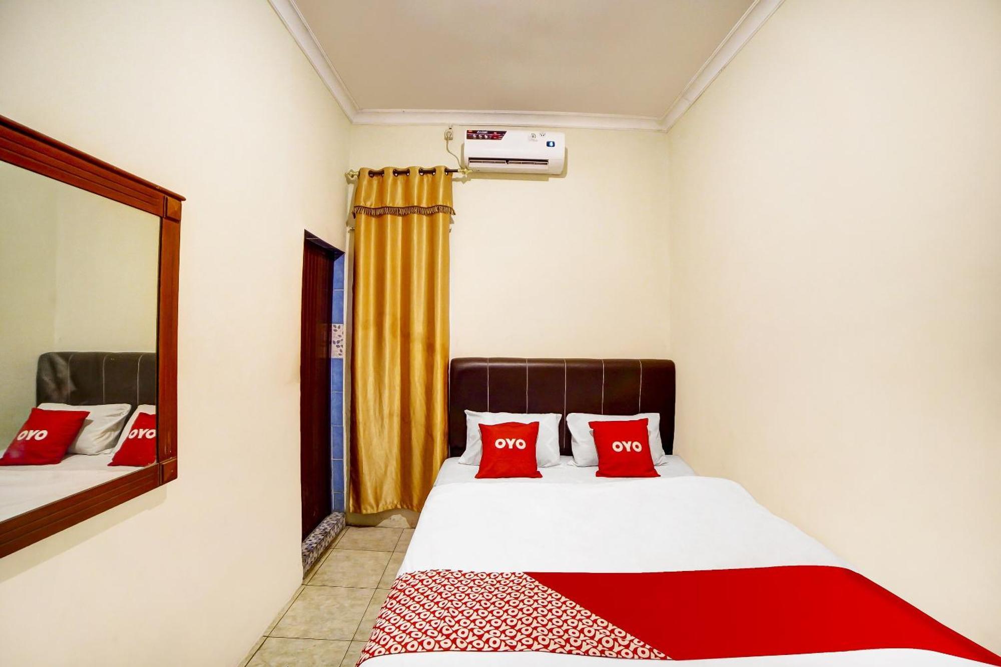 Oyo 91199 Felicia Homestay Medan Exterior photo