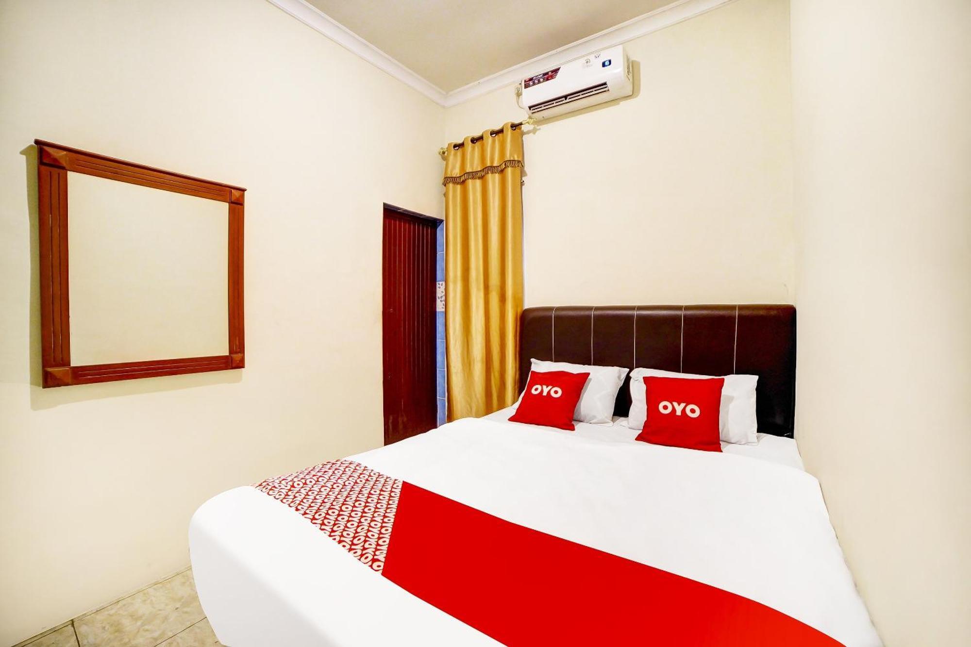 Oyo 91199 Felicia Homestay Medan Exterior photo